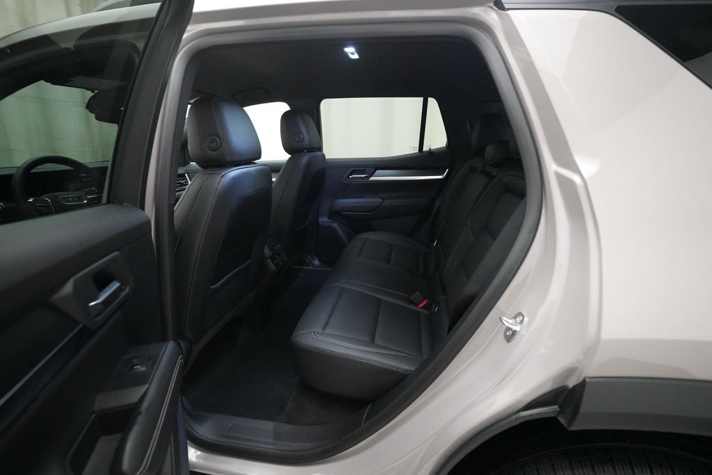 Used 2026 GMC Terrain Elevation w/ Elevation Premium Package AWD/4WD image 16