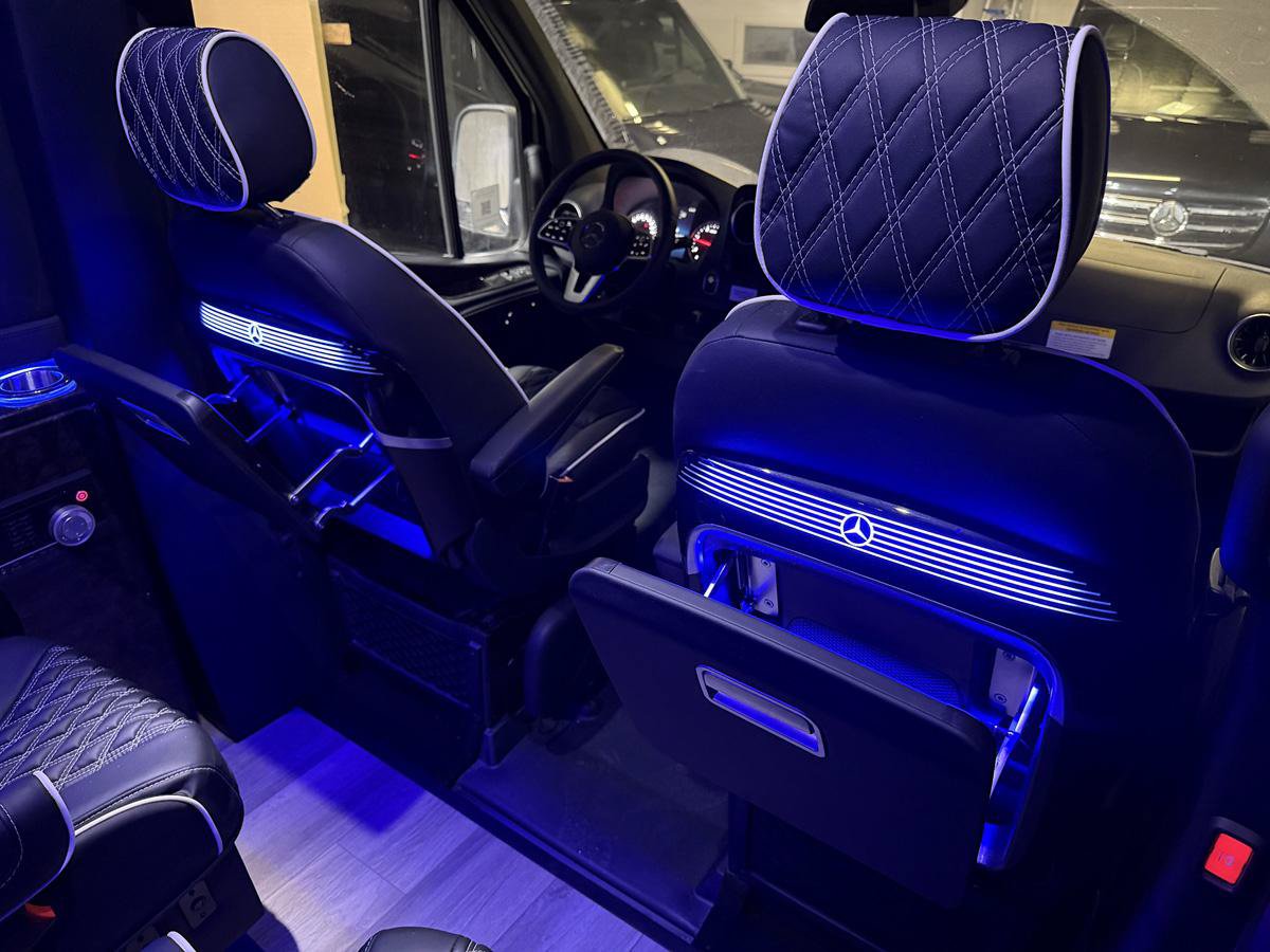 Used 2026 Mercedes-Benz Sprinter 2500 image 4