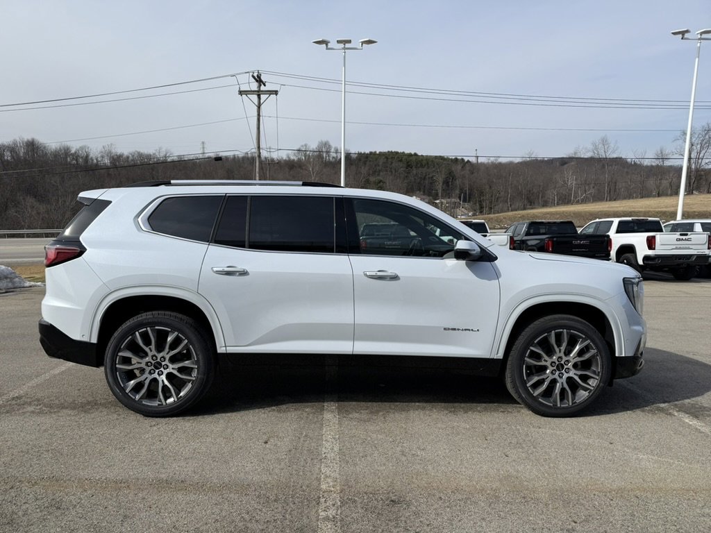 New 2026 GMC Acadia Denali Ultimate w/ LPO, Floor Liner Package image 6