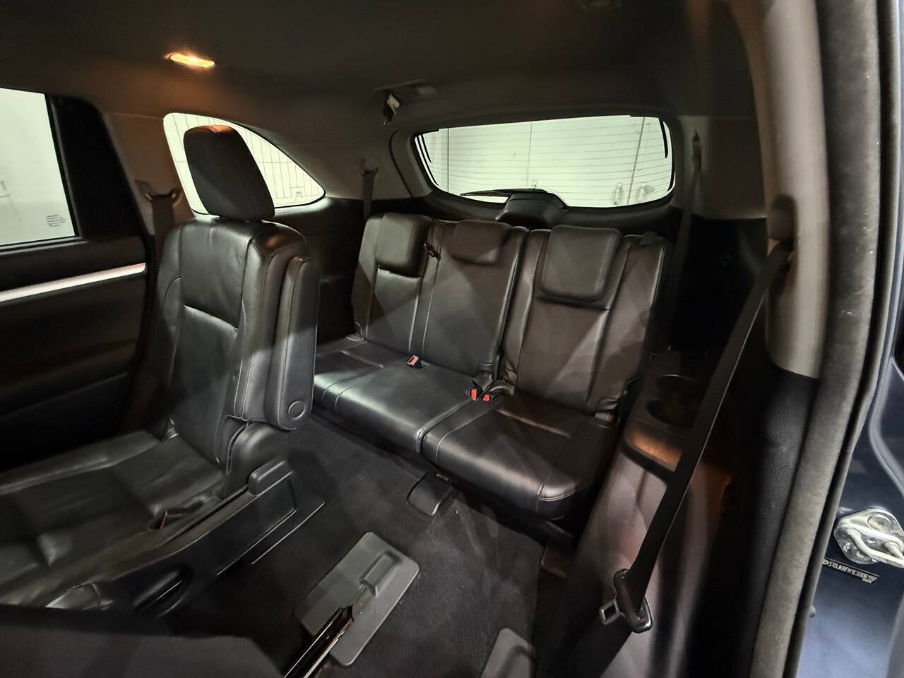 Used 2014 Toyota Highlander XLE AWD/4WD image 28