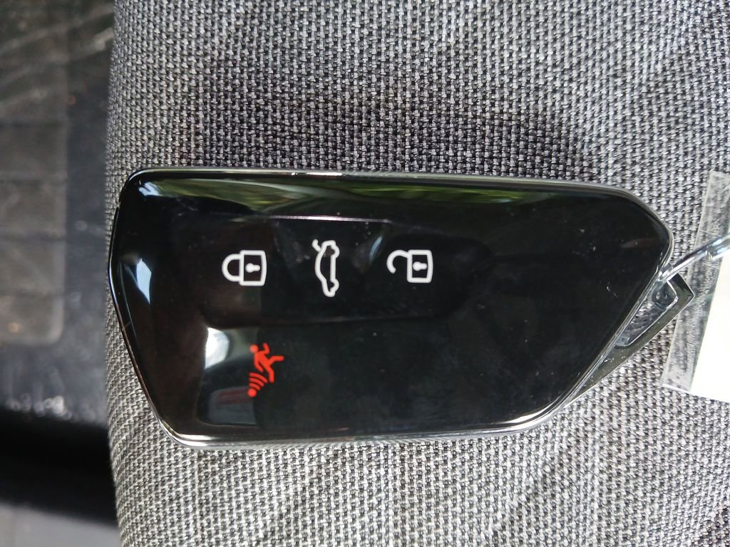 New 2025 Volkswagen Tiguan S image 27