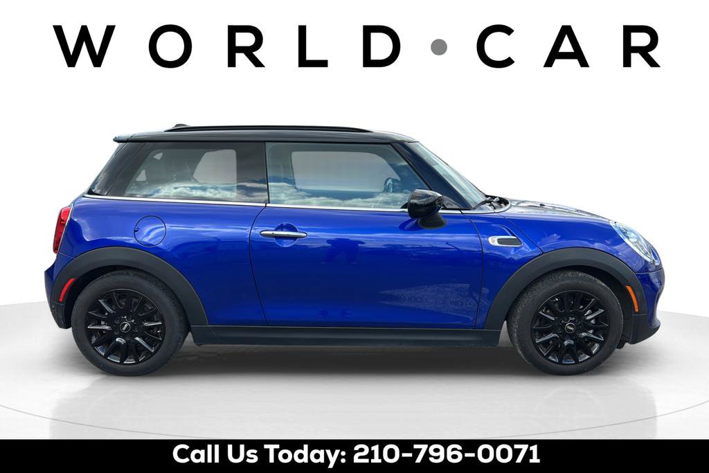 Used 2021 MINI Cooper 2-Door Hardtop image 6