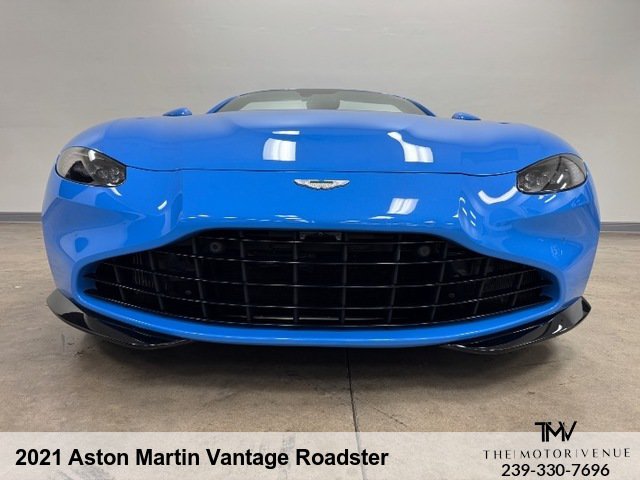 Used 2021 Aston Martin V8 Vantage Roadster RWD image 18