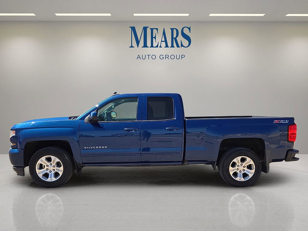 Used 2017 Chevrolet Silverado 1500 LT w/ All Star Edition image 2