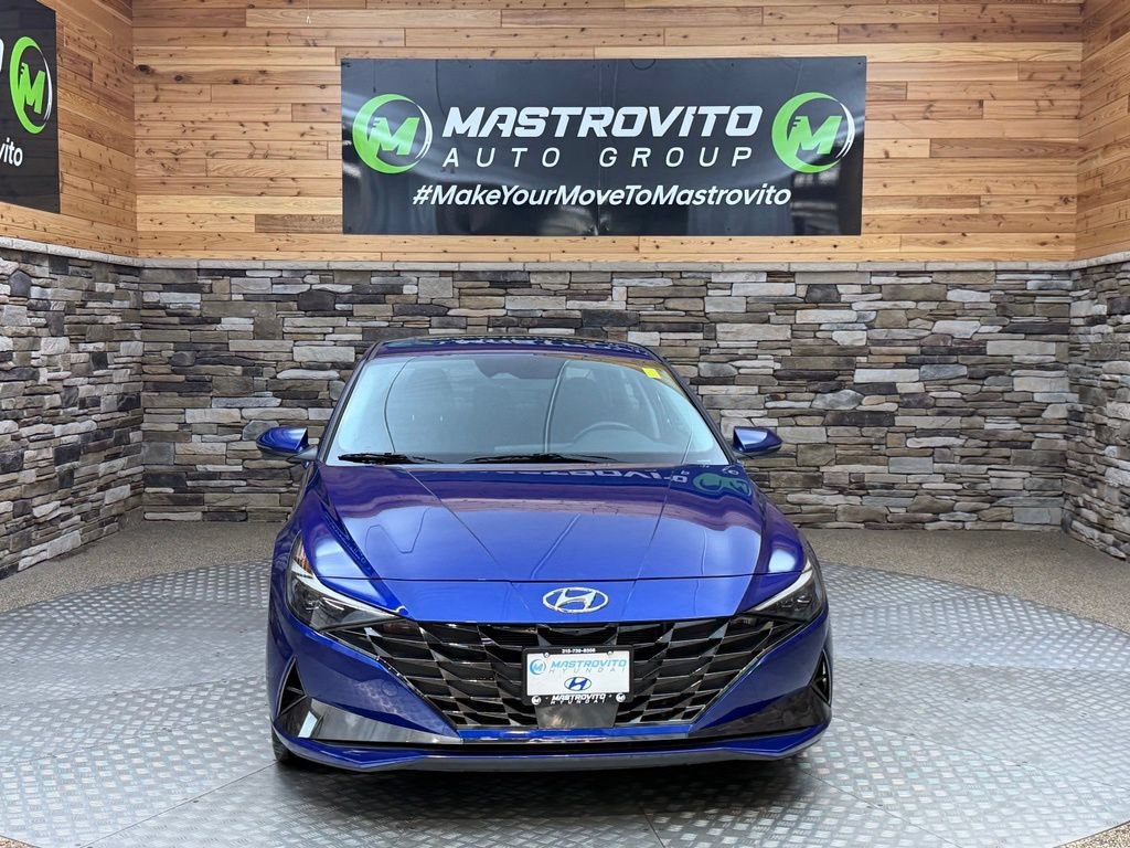 Used 2023 Hyundai Elantra Limited w/ Cargo Package FWD image 8