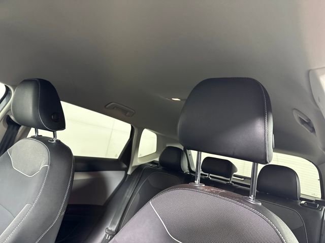 Used 2023 Volkswagen Taos SE image 12