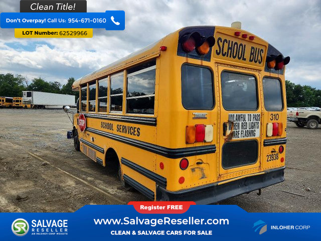 Used 2012 Chevrolet Express 4500 w/ School Bus Package RWD image 4