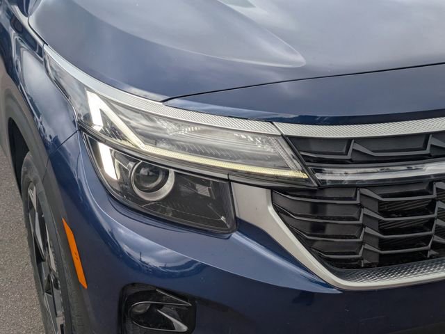 Used 2024 Kia Seltos EX FWD image 9