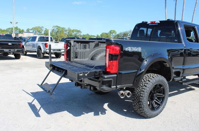 Used 2024 Ford F250 Lariat w/ Black Appearance Package image 11