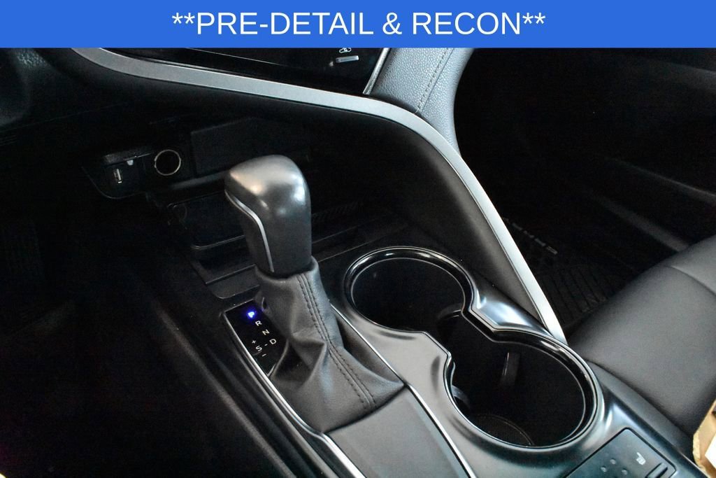 Used 2020 Toyota Camry SE FWD image 16
