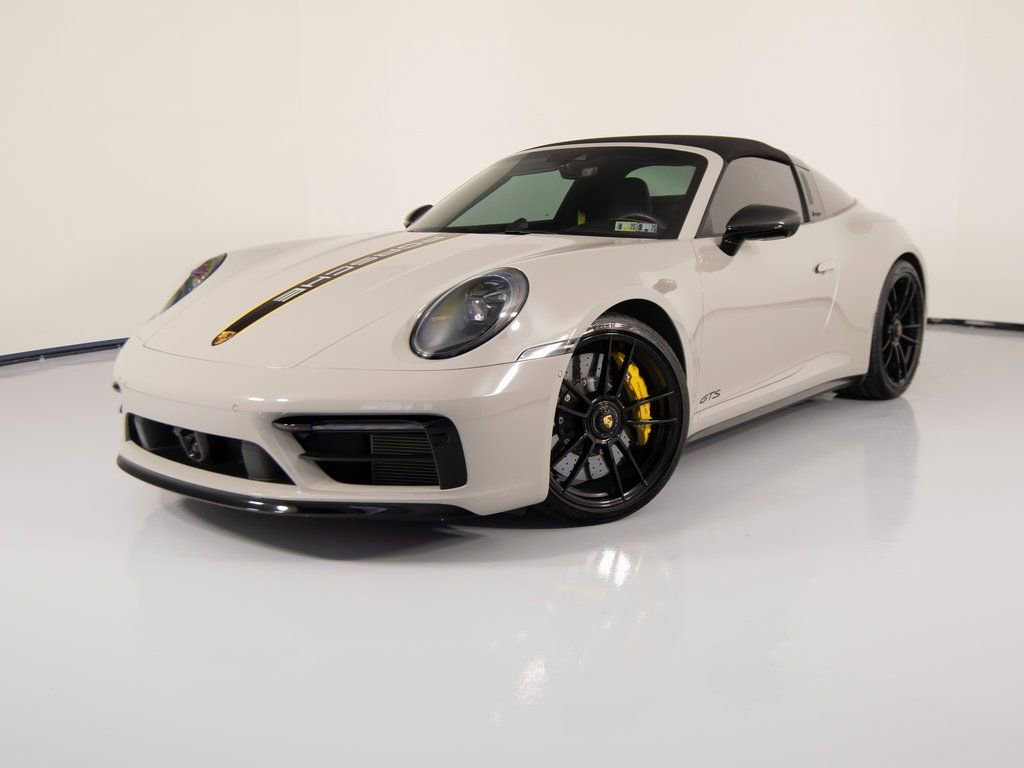 Certified 2022 Porsche 911 Targa 4 GTS AWD/4WD image 6