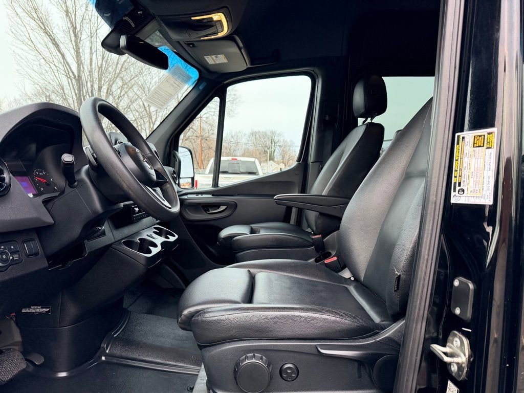 Used 2020 Mercedes-Benz Sprinter 3500 image 10