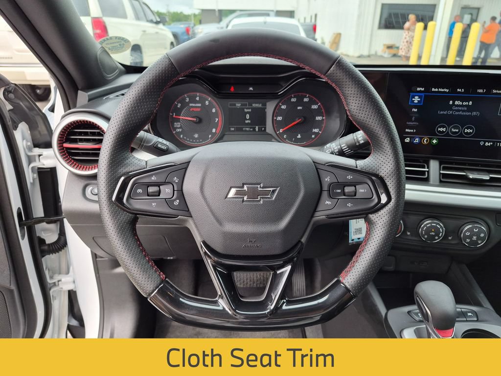 Used 2026 Chevrolet Trax RS FWD image 31