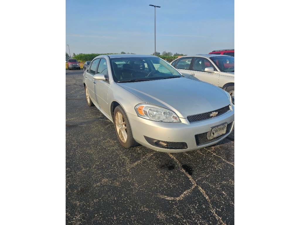 Used 2016 Chevrolet Impala LTZ FWD image 2