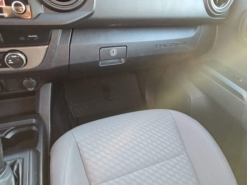 Used 2022 Toyota Tacoma SR image 19