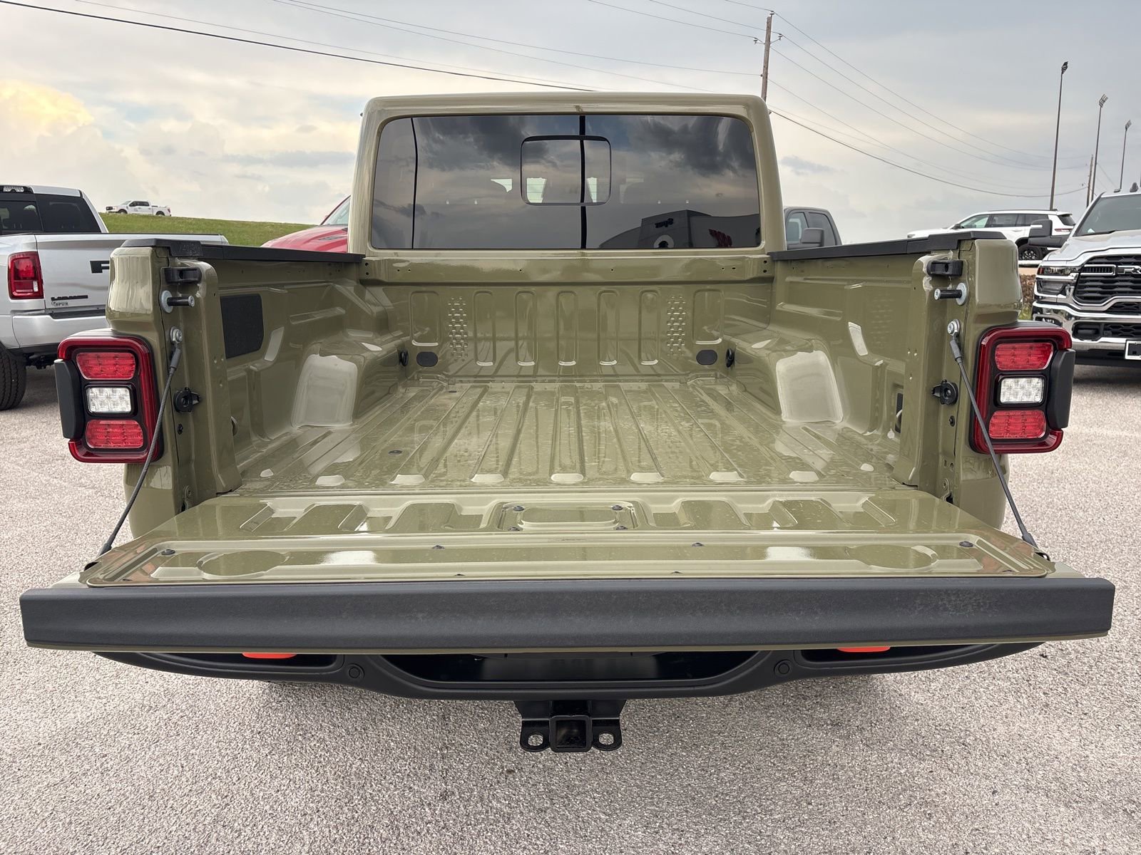 New 2026 Jeep Gladiator Mojave AWD/4WD image 31