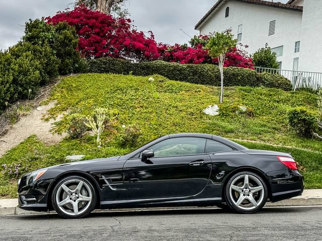 Used 2013 Mercedes-Benz SL 550 image 16