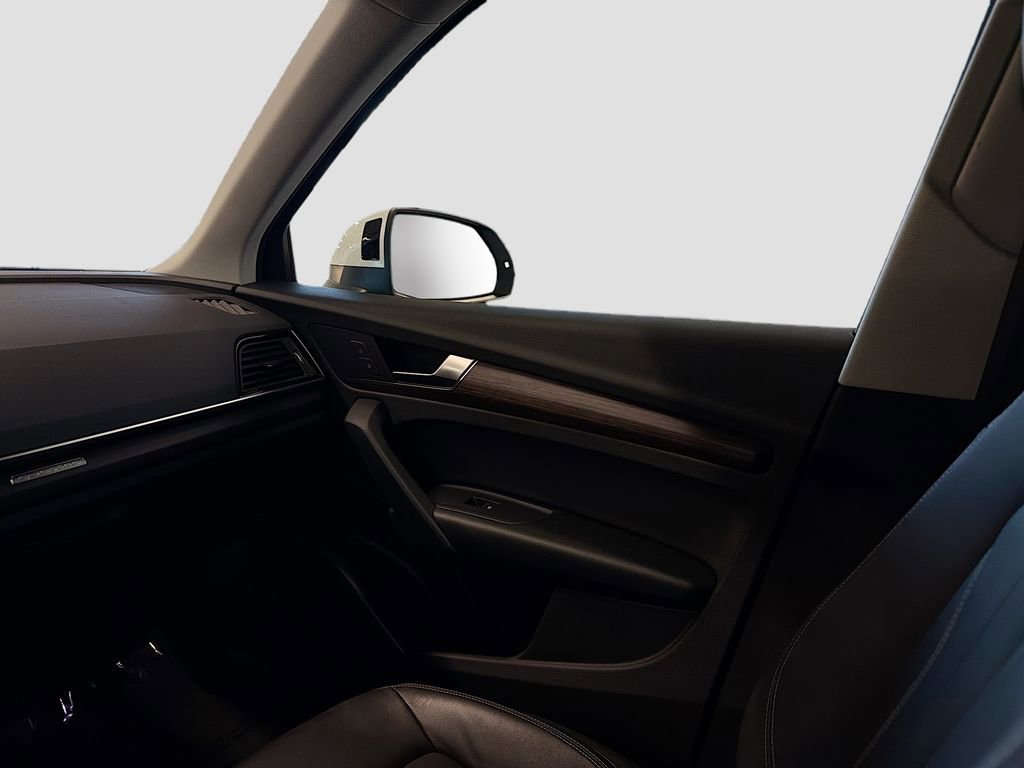 Used 2023 Audi Q5 2.0T Premium w/ Convenience Package image 22