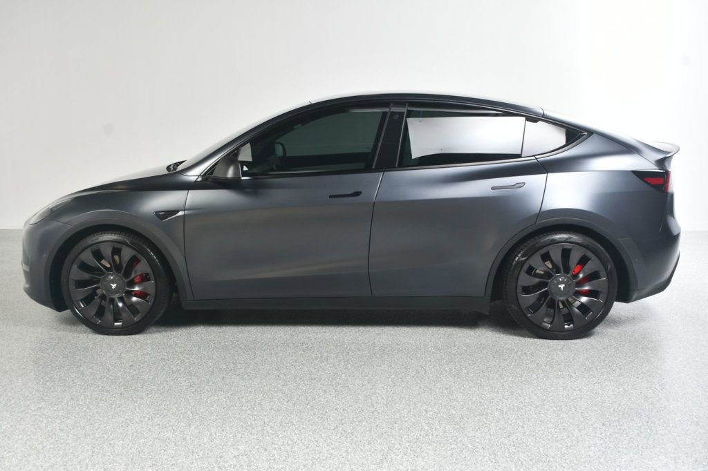 Used 2021 Tesla Model Y Performance AWD/4WD image 3