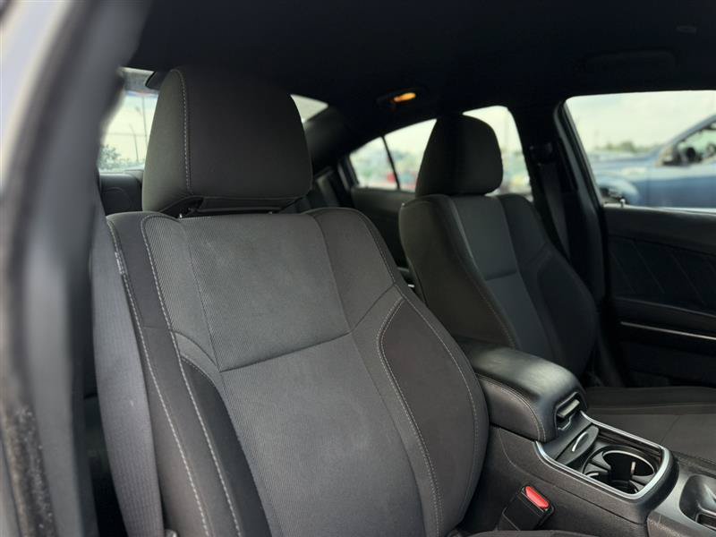 Used 2018 Dodge Charger R/T RWD image 23