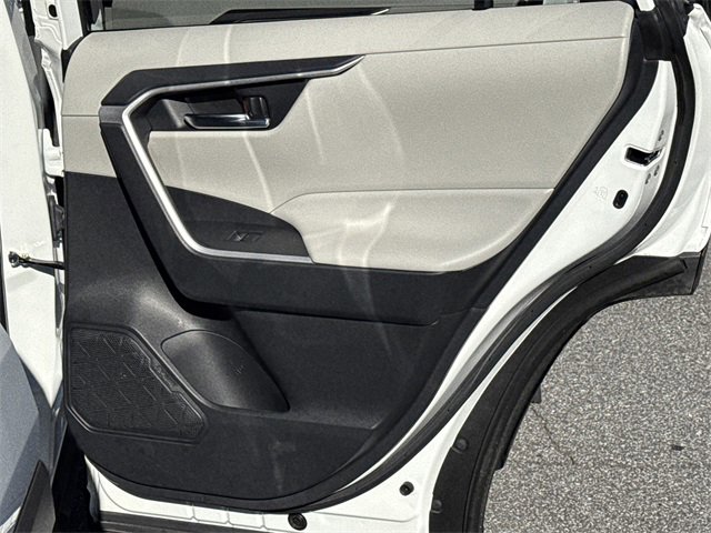 Used 2023 Toyota RAV4 XLE image 18