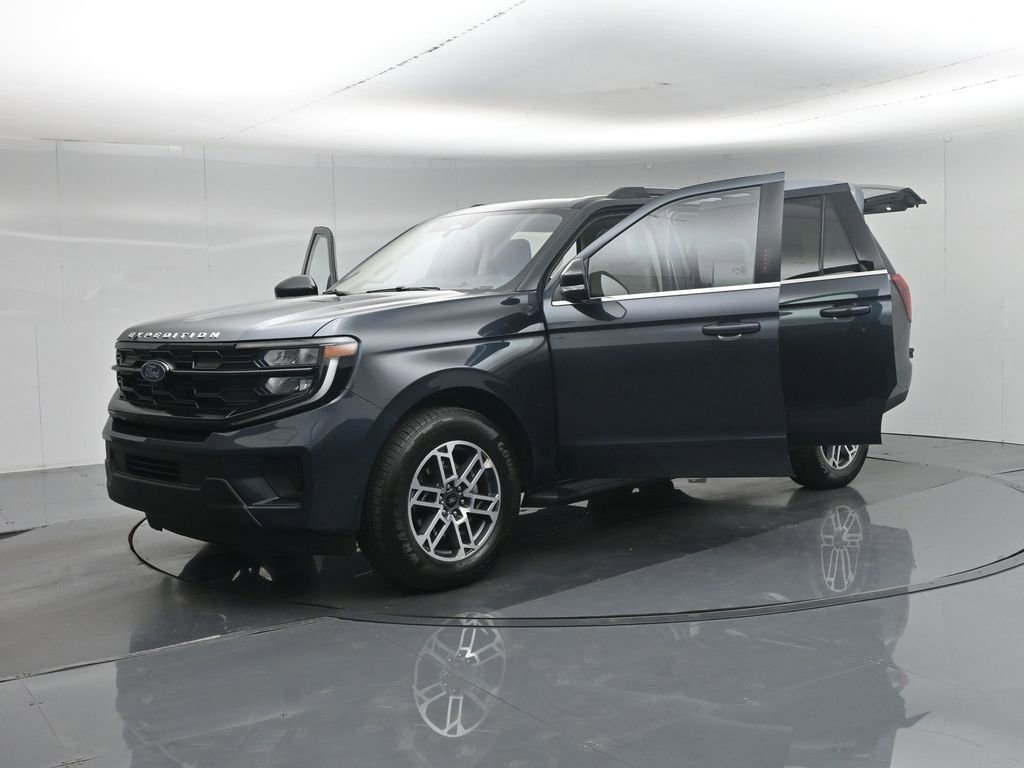 Used 2025 Ford Expedition Max Active RWD image 37