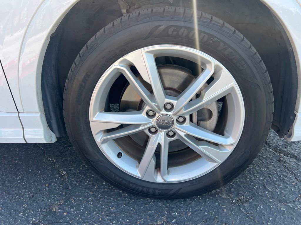 Used 2020 Audi Q3 2.0T Premium AWD/4WD image 38