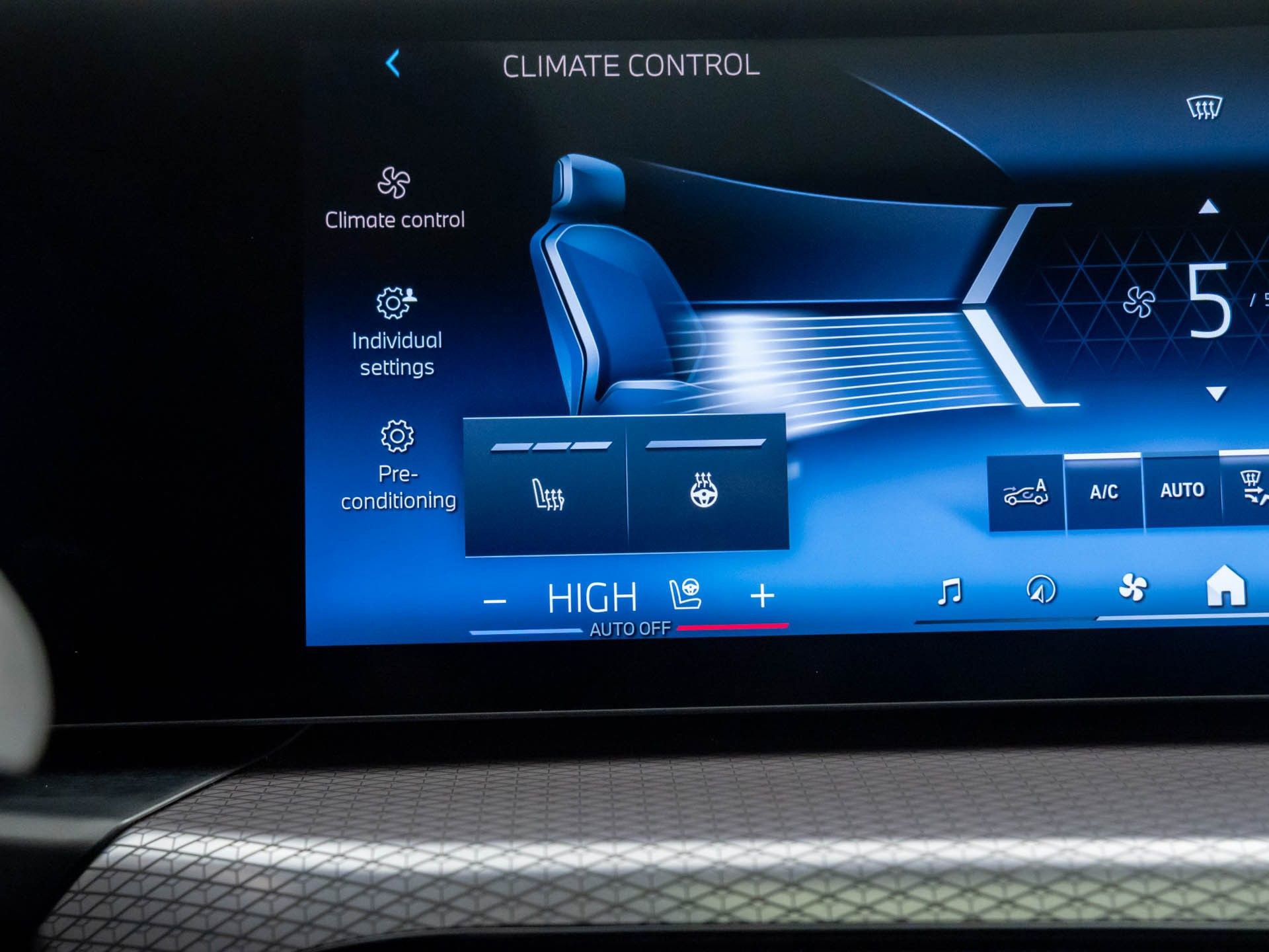 Certified 2025 BMW 430i xDrive Coupe image 24