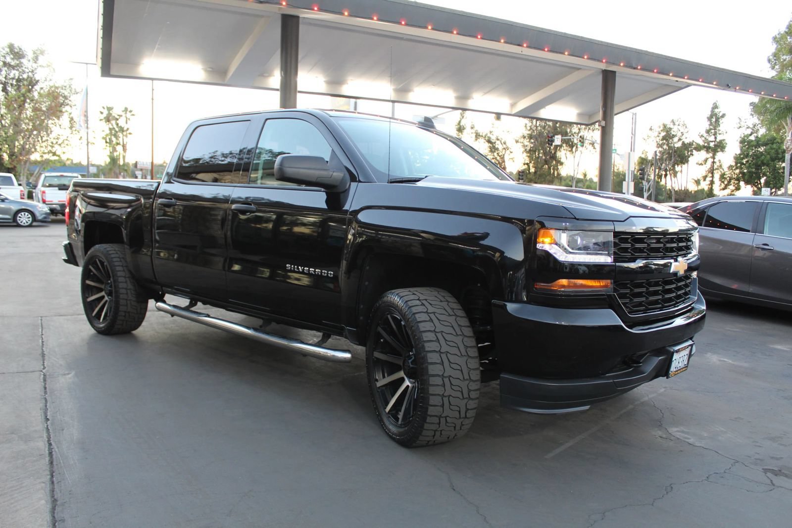 Used 2018 Chevrolet Silverado 1500 Custom w/ Custom Value Package RWD image 7