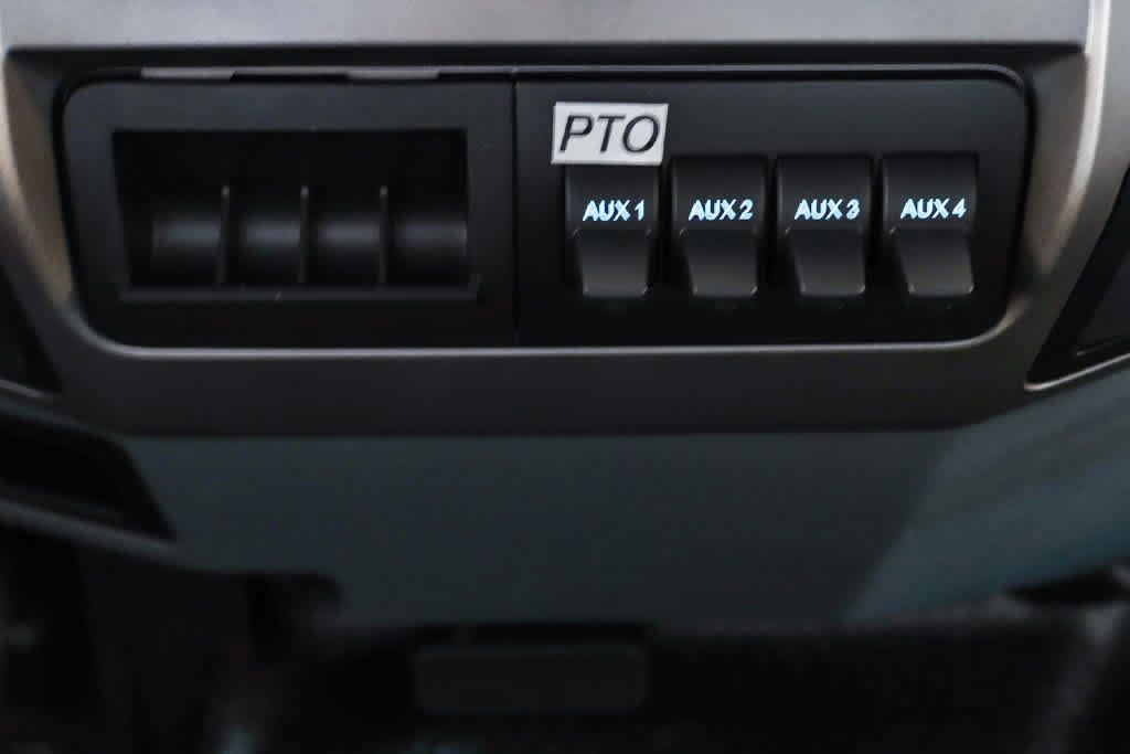 New 2027 Ford F650 2WD Regular Cab Super Duty image 17