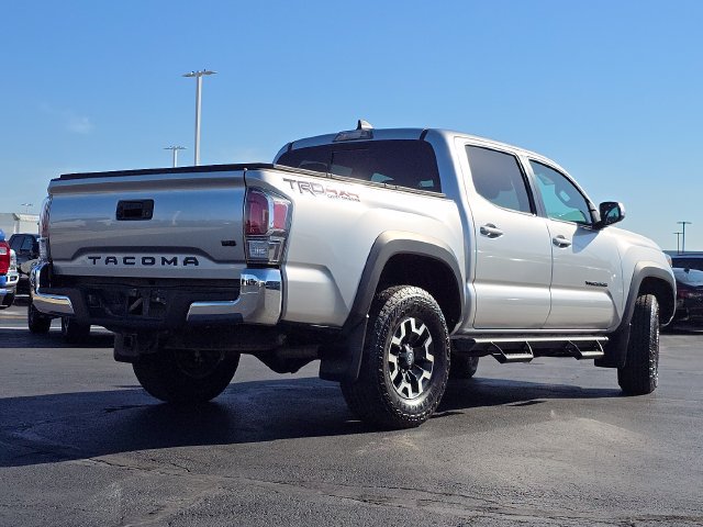 Used 2022 Toyota Tacoma TRD Off-Road AWD/4WD image 14