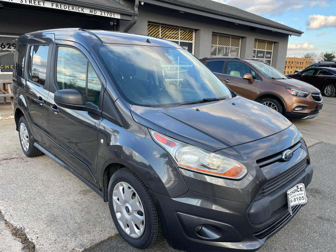 Used 2016 Ford Transit Connect XLT image 13