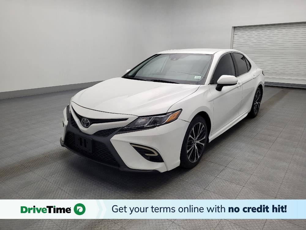 Used 2020 Toyota Camry SE image 1