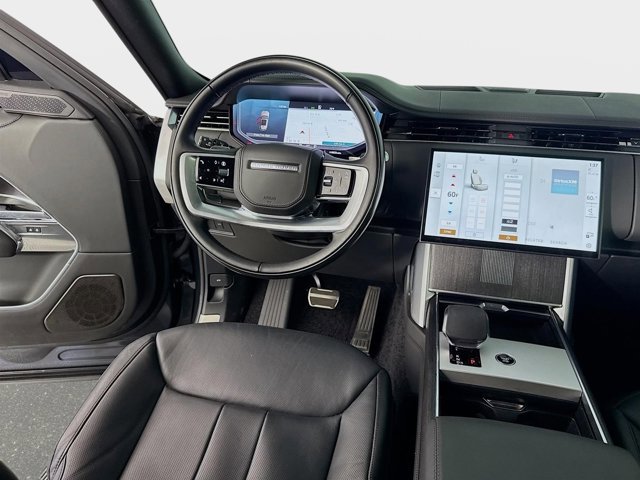 Certified 2025 Land Rover Range Rover Autobiography image 25