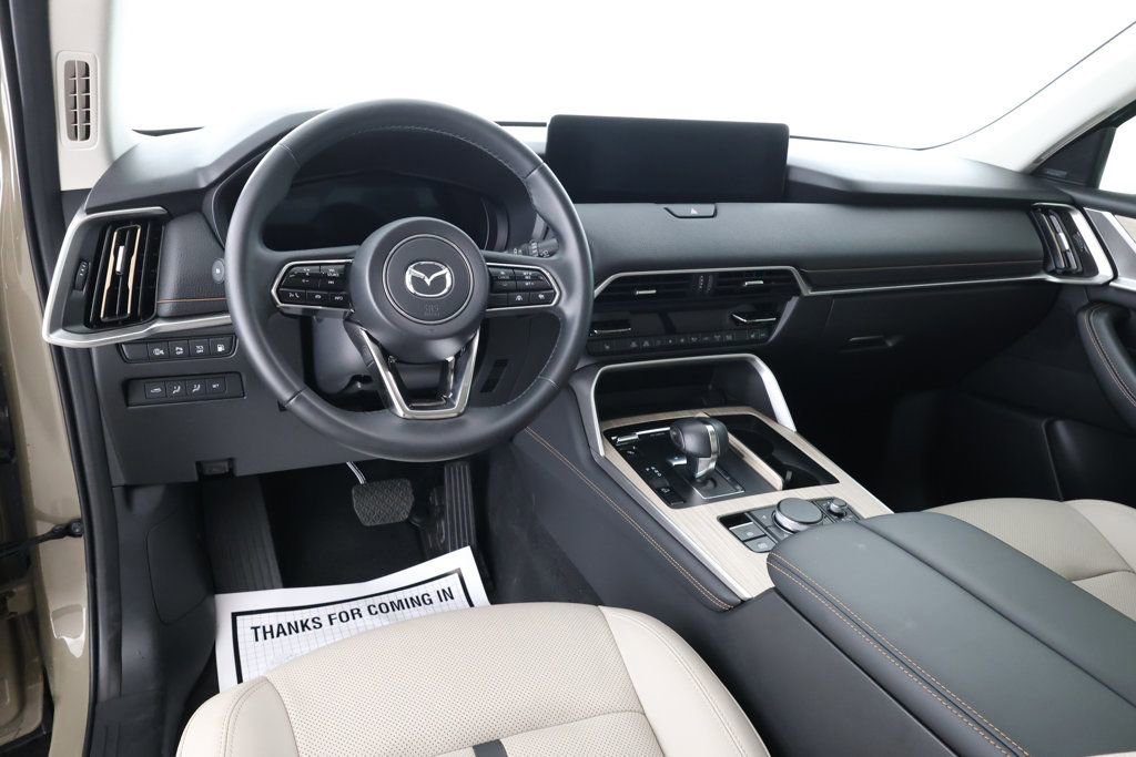 Used 2025 MAZDA CX-70 Plug-In Hybrid w/ Premium Pkg image 13