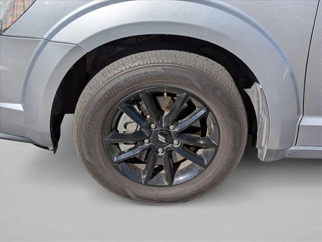 Used 2020 Dodge Journey SE w/ SE Popular Equipment Group image 14