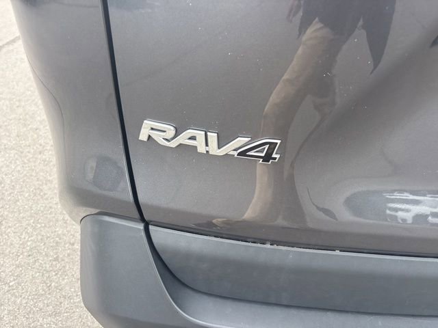 Used 2024 Toyota RAV4 XLE FWD image 15