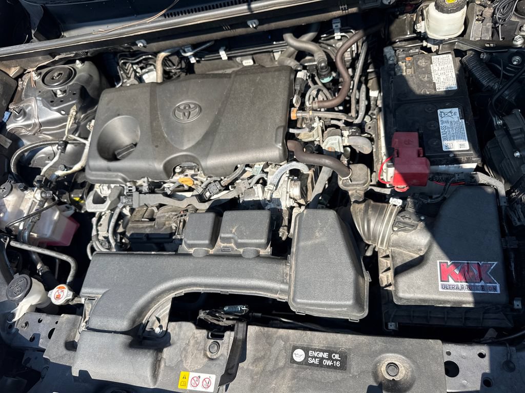 Used 2024 Toyota RAV4 XLE FWD image 36