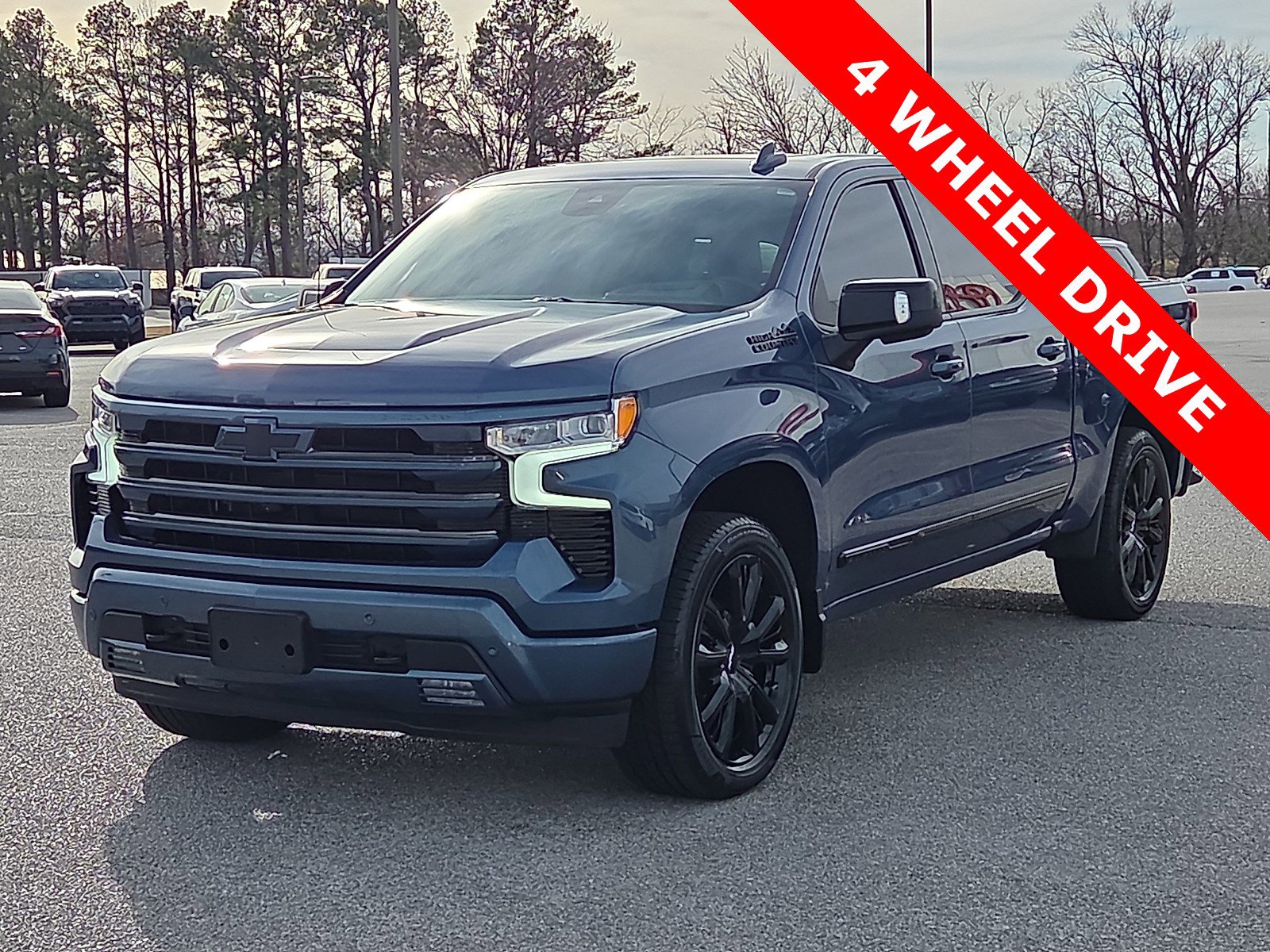 Used 2024 Chevrolet Silverado 1500 High Country w/ High Country Premium Package image 2