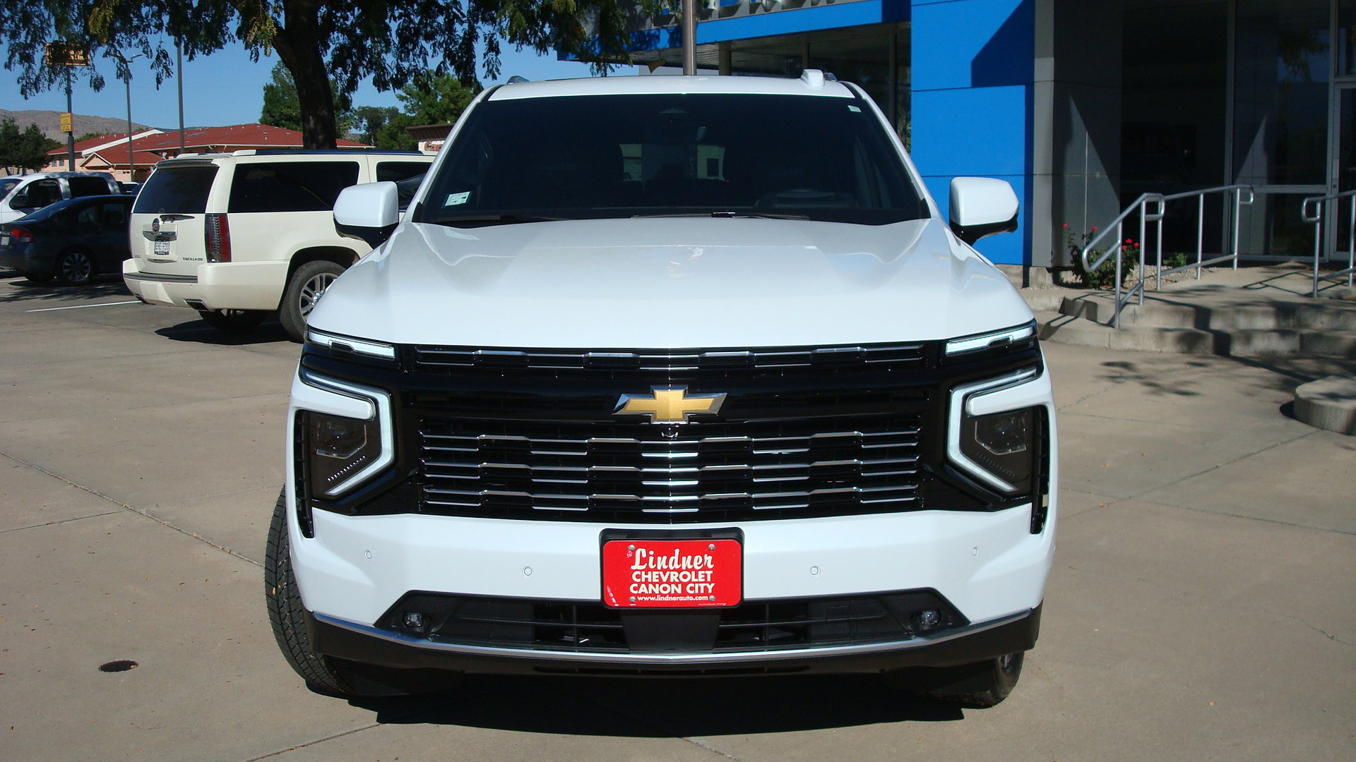 New 2026 Chevrolet Suburban High Country image 2