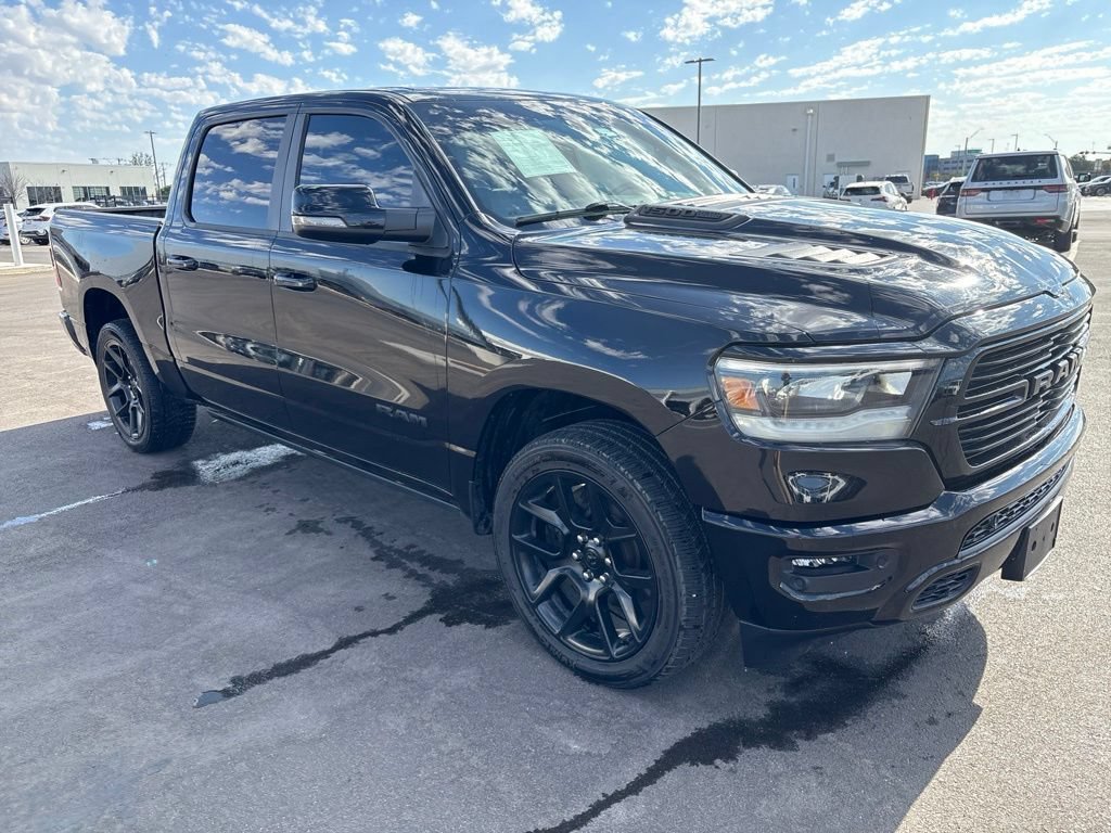 Used 2023 RAM 1500 Laramie AWD/4WD image 5