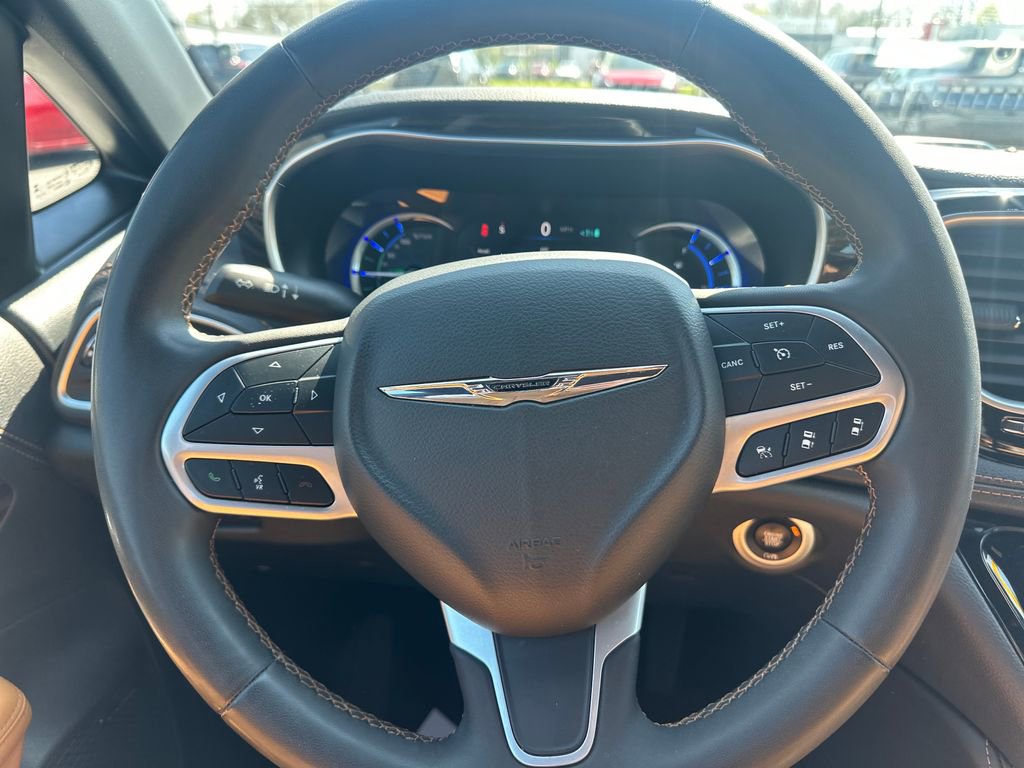 Used 2023 Chrysler Pacifica Pinnacle image 19