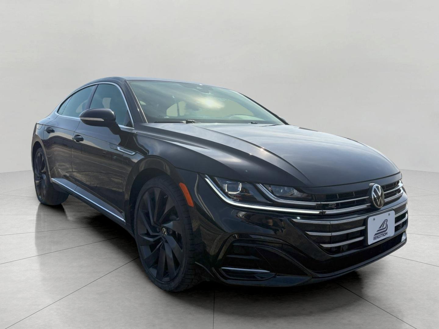 Used 2022 Volkswagen Arteon SEL image 1