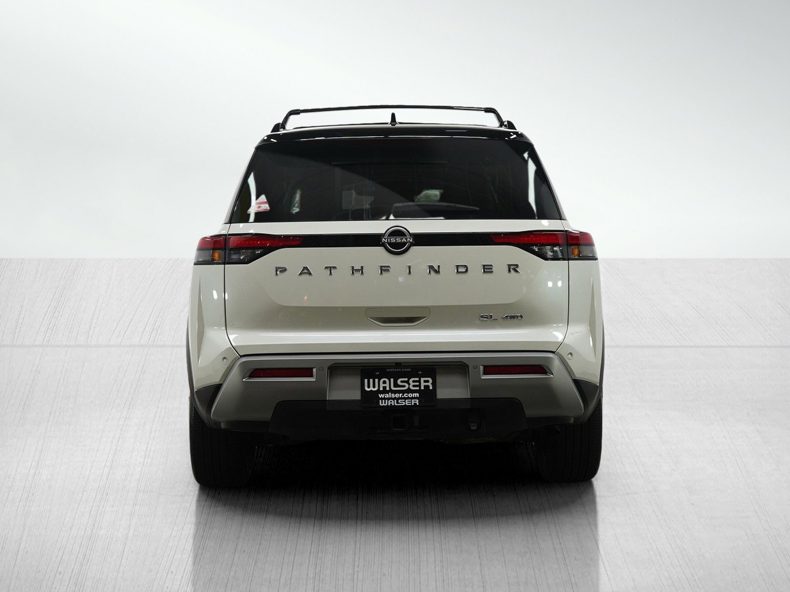 Used 2023 Nissan Pathfinder SL w/ SL Premium Package image 4