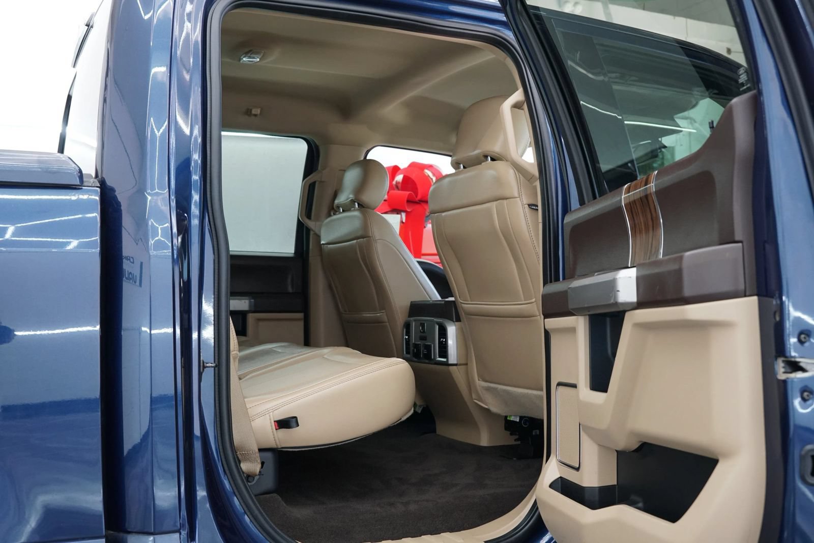 Used 2019 Ford F150 Lariat w/ Equipment Group 502A Luxury RWD image 28