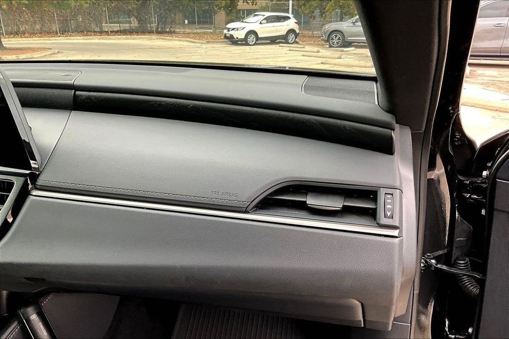 Used 2024 Lexus ES 350 w/ Premium Package image 21