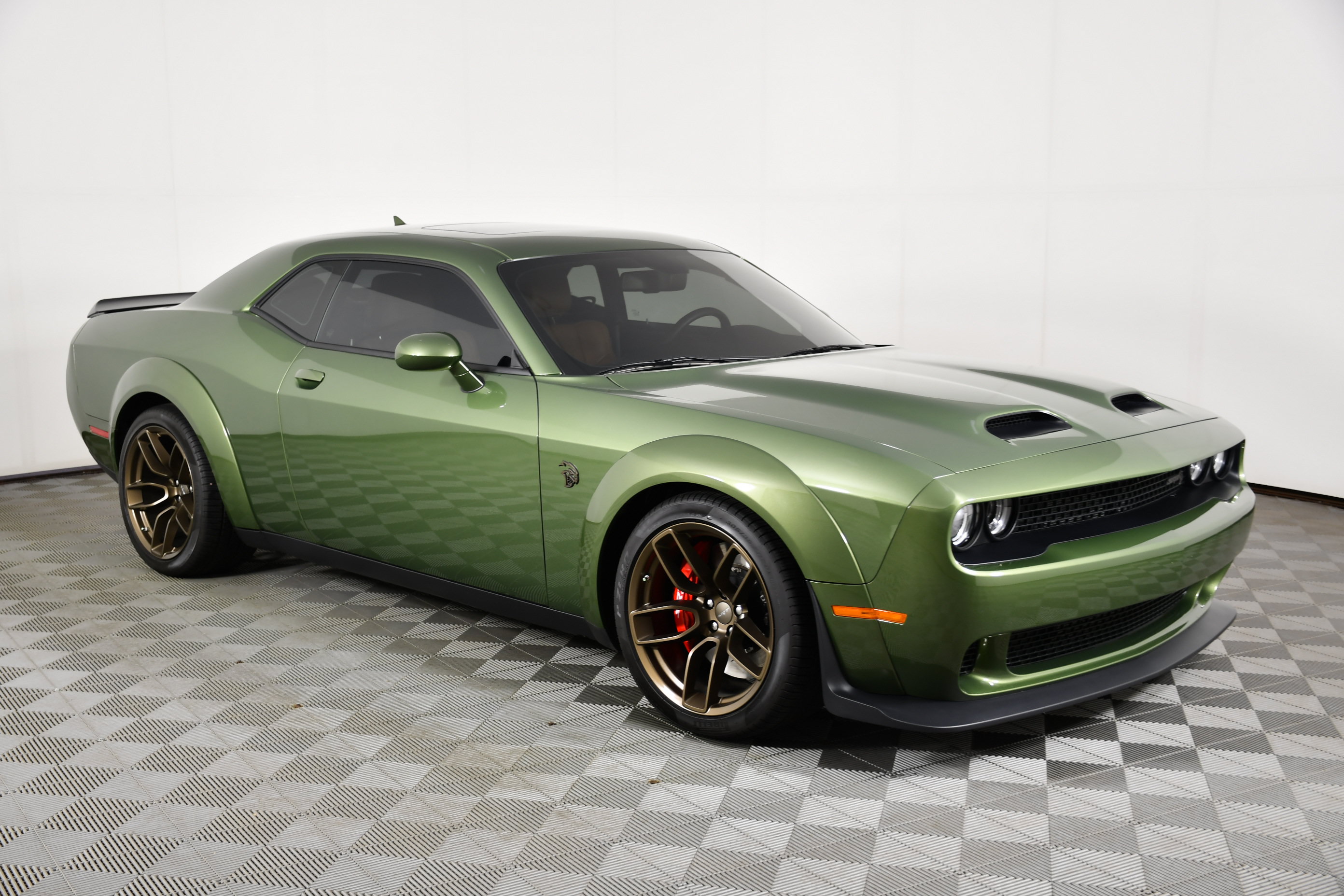 Used 2023 Dodge Challenger SRT Hellcat RWD image 4