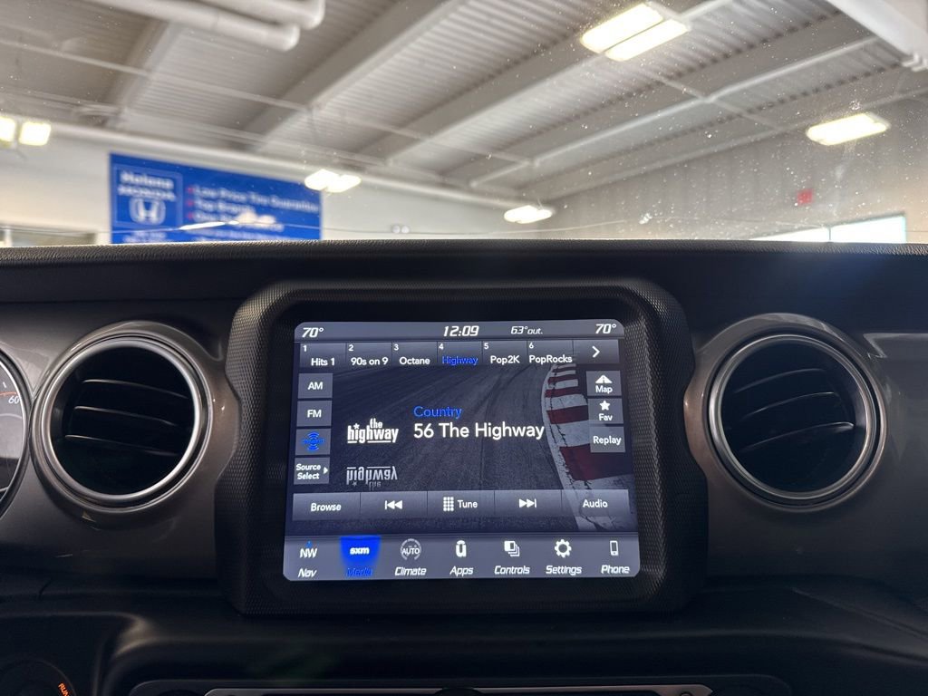 Used 2021 Jeep Wrangler Unlimited Sahara w/ Uconnect 4C Nav & Sound Group image 13