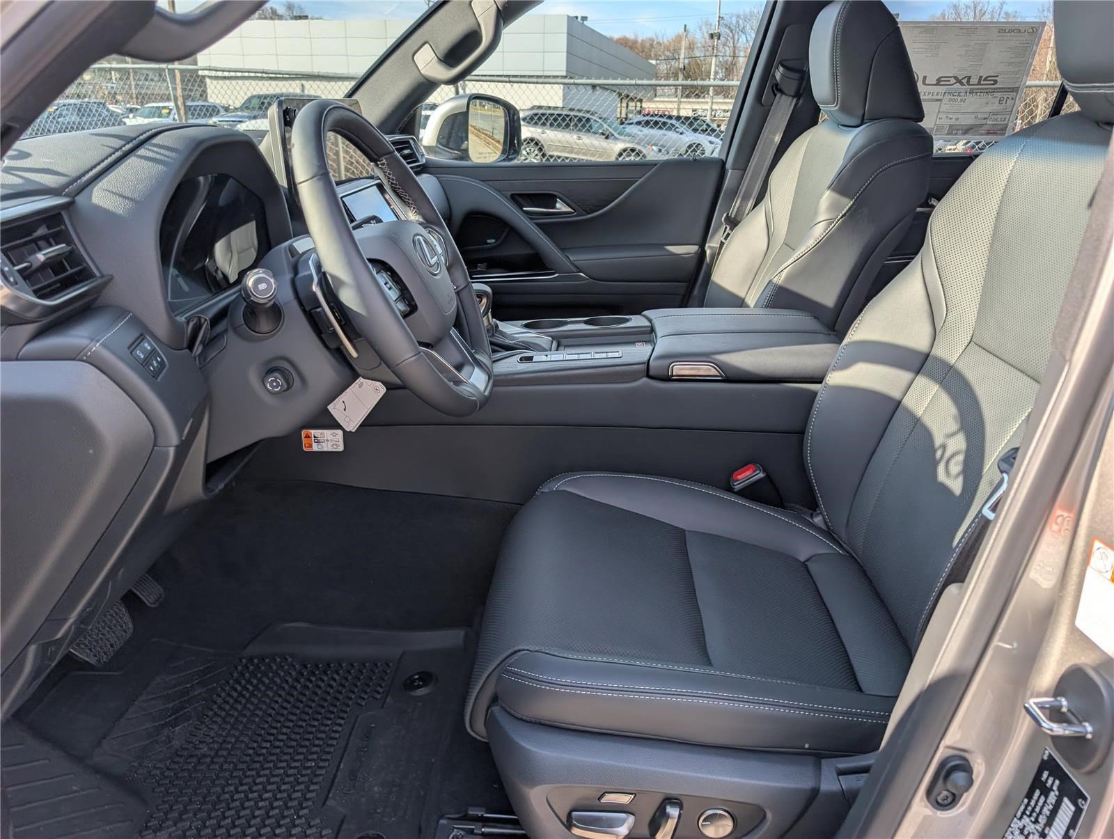 New 2026 Lexus LX 600 4WD w/ Luxury Package image 15