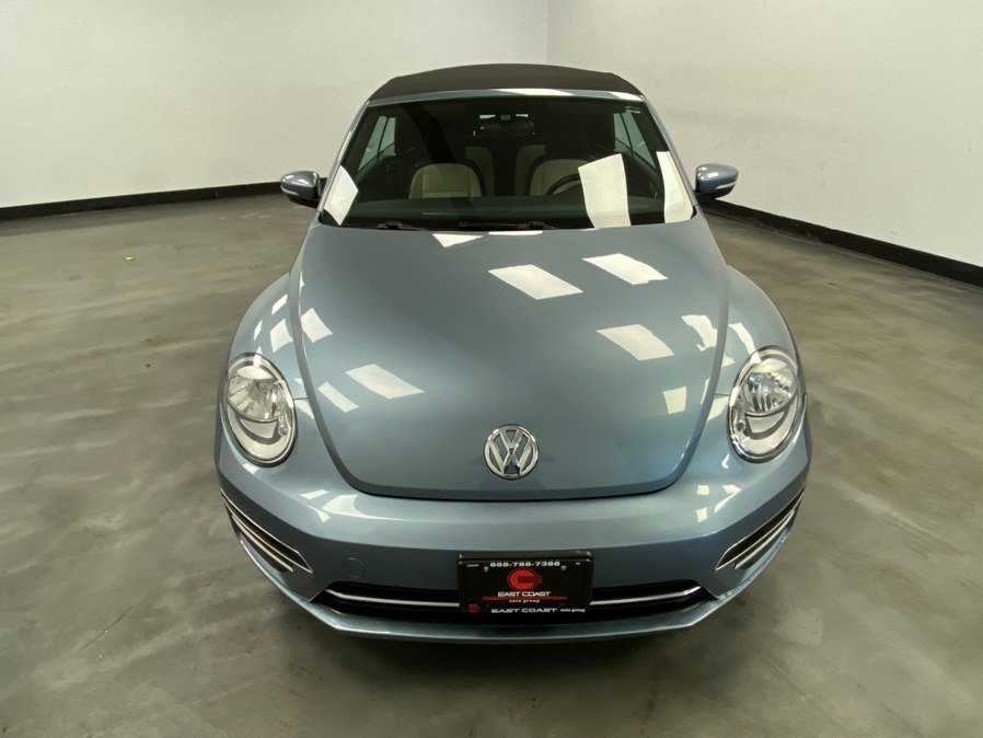 Used 2019 Volkswagen Beetle 2.0T SE FWD image 18